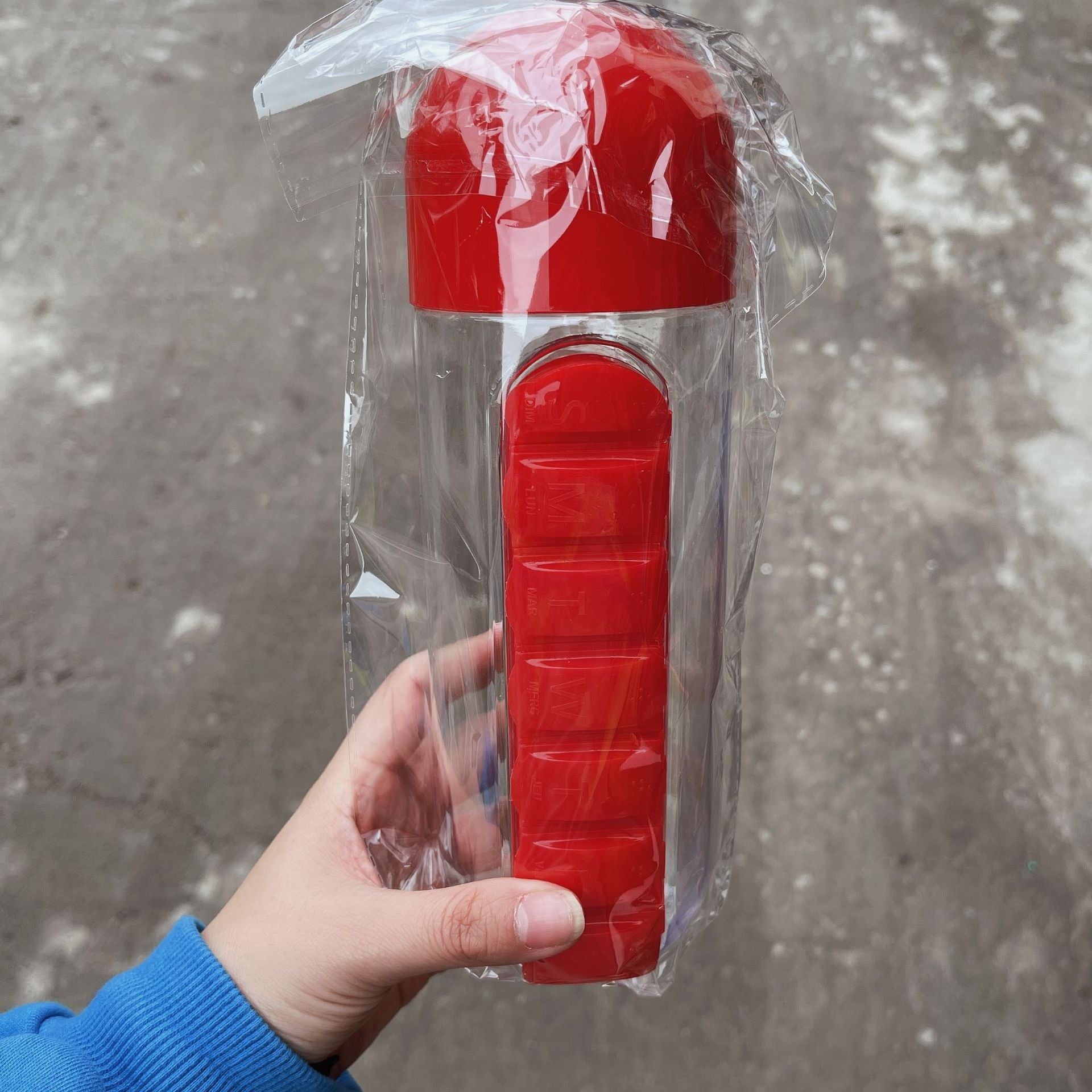 Multifunctional Two-in-One Water Bottle Pill Organizer